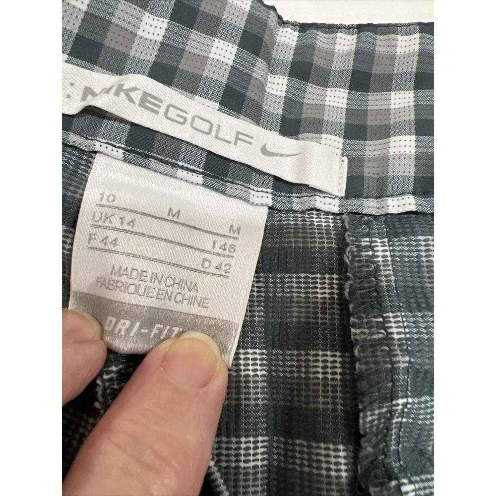 WOMENS NIKE GOLF DRI FIT PLAID SHORTS 10 Medium